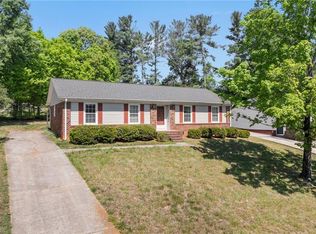 203 Shenandoah Dr, Winston Salem, NC 27103
