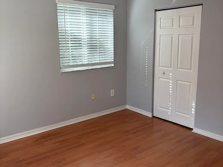 900 Crestwood Ct S #907 — Photo 19