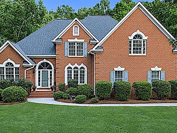 2nd image of 214 Rolling Creek Cir