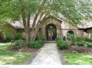 2435 Pine Lake Trl, Uniontown, OH 44685