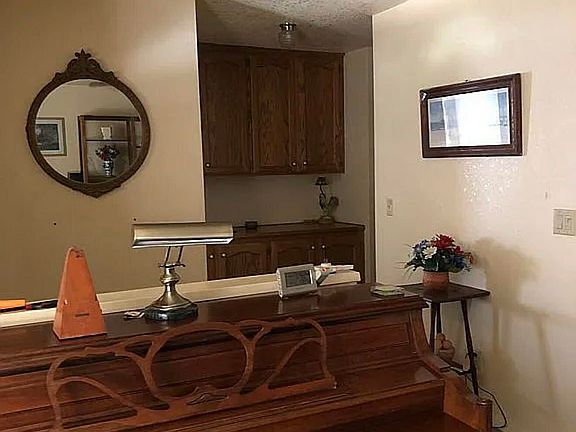 5th image of 44819 Tyler Creek Drive