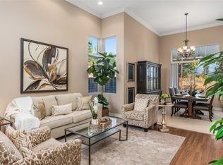 368 Redwing Cir, Corona, CA 92882