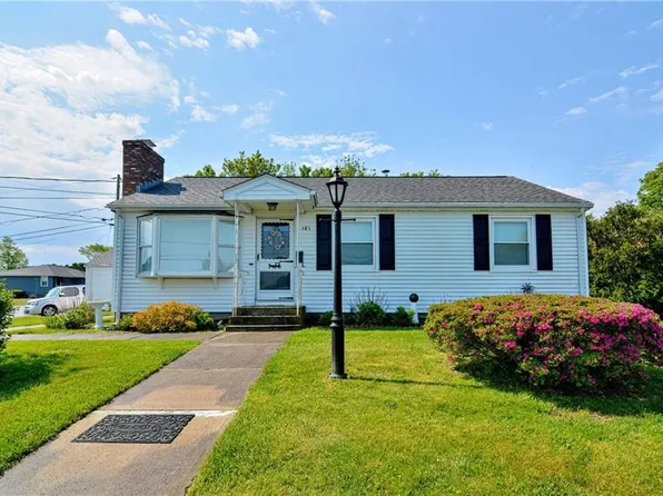 161 Beardsworth Rd, Tiverton, RI 02878