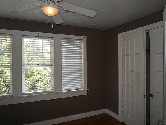 4th image of 515 NW 20th St APT 2