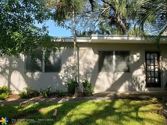 2nd image of 912 W Las Olas Blvd