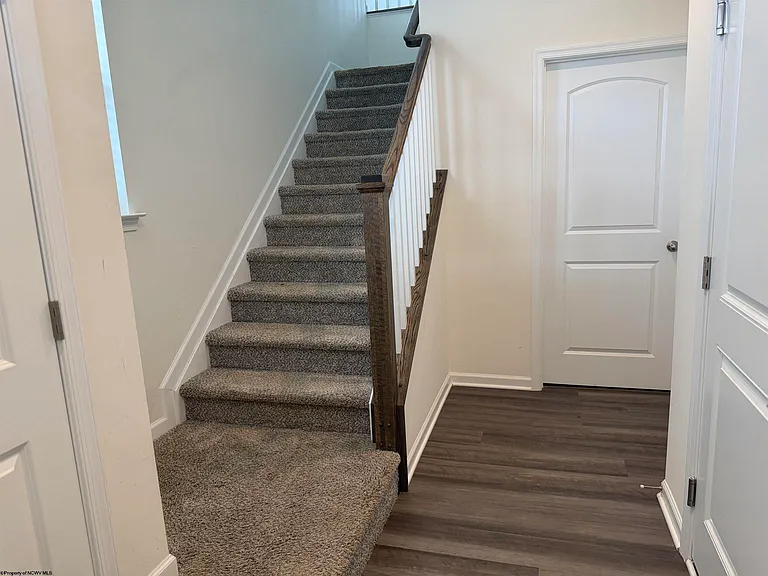 48 Dover Ct #48 — Photo 17
