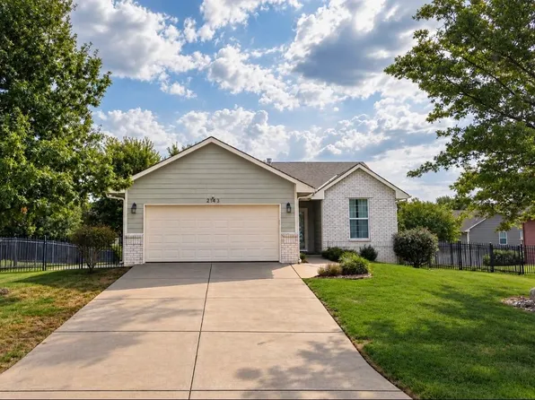 2143 E Quail Hollow St, Derby, KS 67037