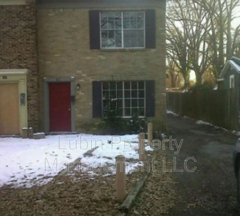 1st image of 382 Marianna St