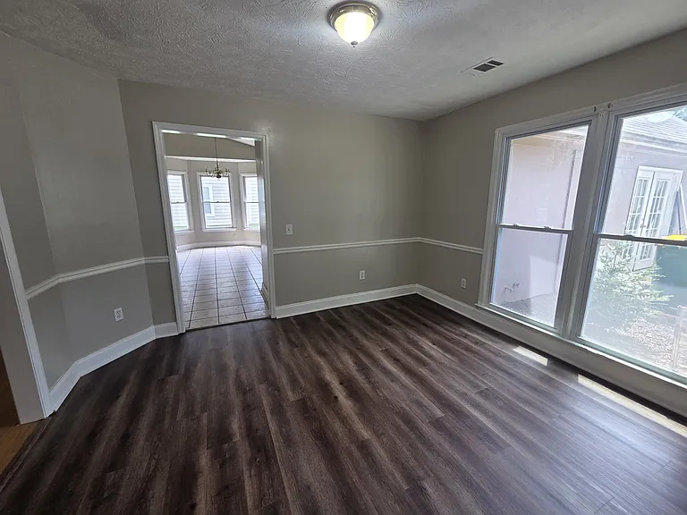 610 Clearwater Pl — Photo 5