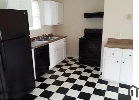 564 Hope St SW #A — Photo 5