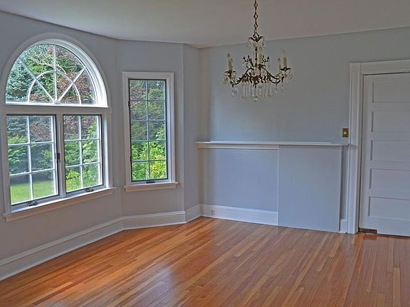 2nd image of 872 Park St