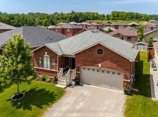 32 Hatton Dr, Penetanguishene, ON L9M0V6