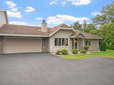 5647 Chatsworth St N, Shoreview, MN, 55126