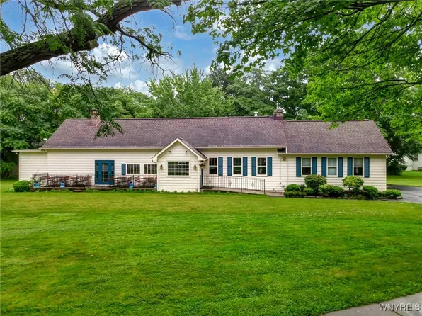 110 Main St, Youngstown, NY 14174