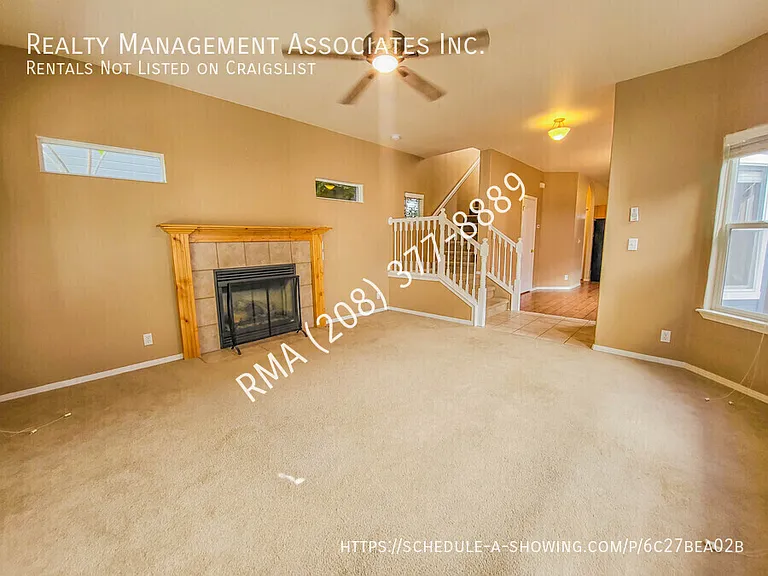 1611 S Michigan Ave — Photo 4