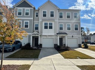 2727 Chert Ln, Raleigh, NC 27610