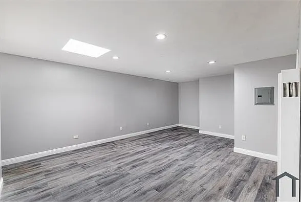 2 bed, 1100 sqft, $2,400 — Photo 3