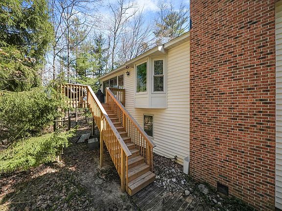 3rd image of 3317 N Timberwood Dr