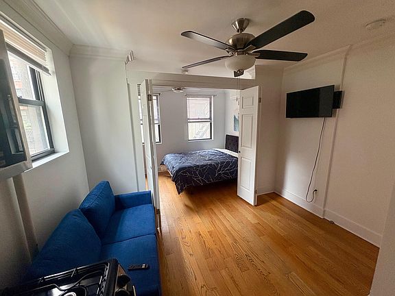 3rd image of 216 E 36th St #6RR