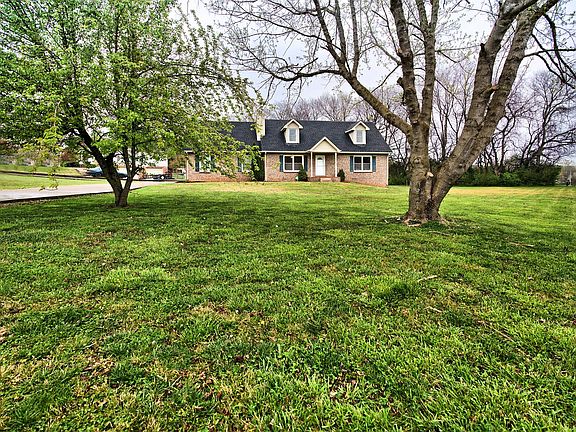 4th image of 1301 Barbara Dr