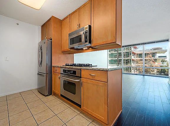 2nd image of 9655 Woods Dr #607