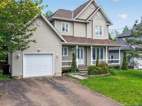 93 Shannon Dr, Moncton, NB E1G 4X6
