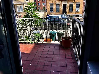 Rented by Amorelli Realty