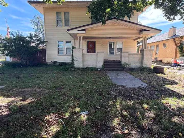 909 W McKinley Ave, Blackwell, OK 74631