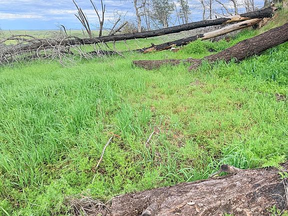 2nd image of 15782 Stagecoach Rd