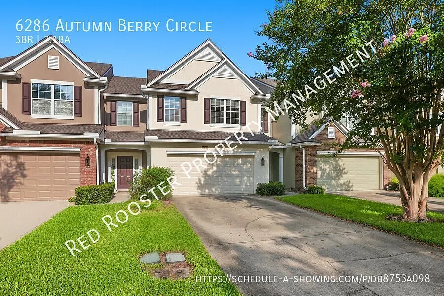 3 Bedroom Townhouse, Bartram Park, Pets OK, Available NOW — Photo 2
