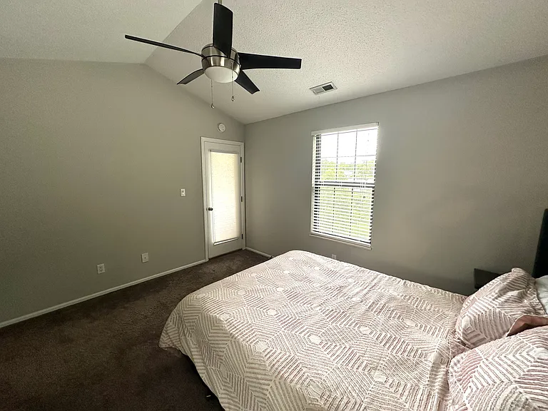 2218 Canyonlands Dr #F — Photo 14