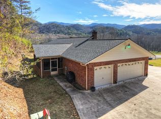 45 Sulphur Ln, Murphy, NC 28906