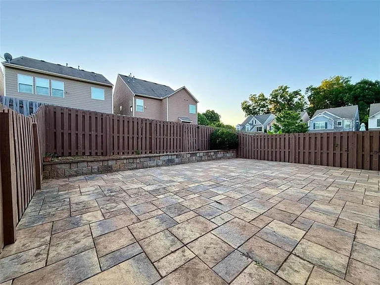 5115 Breezewood Cir — Photo 40