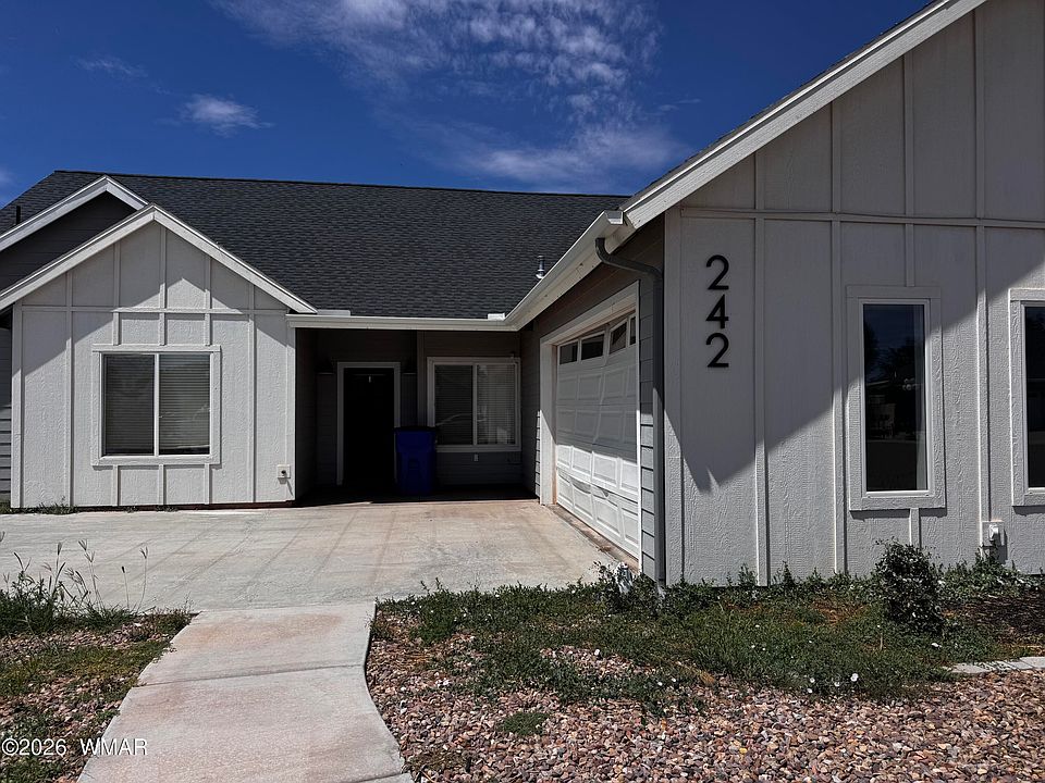 1st image of 242 Grand Slam Cir