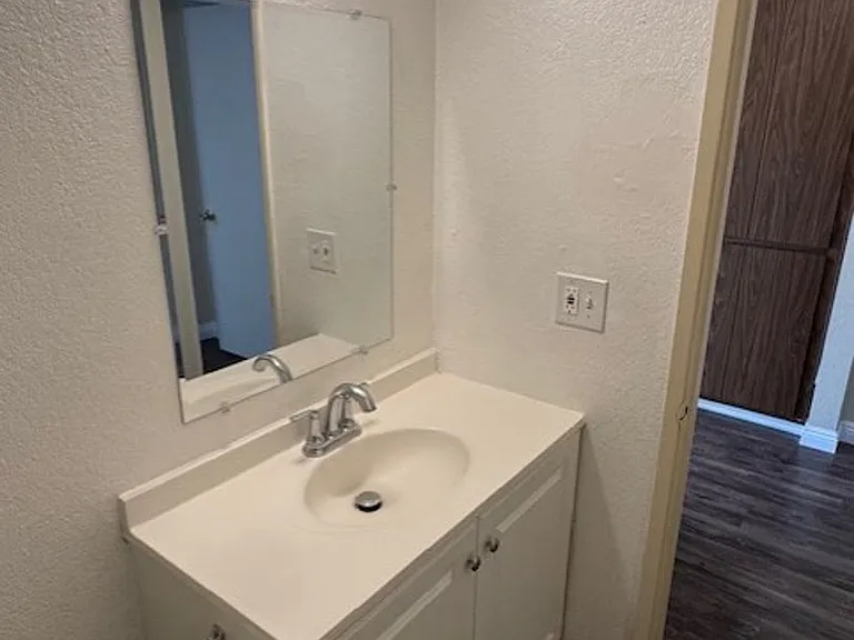CEDAR 9421 — Photo 24