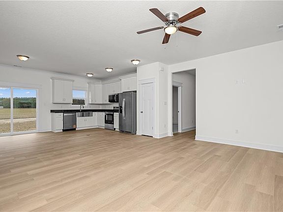 3rd image of 1224 Campground Rd