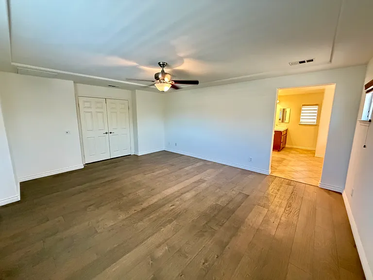 12488 Celebration Dr — Photo 32