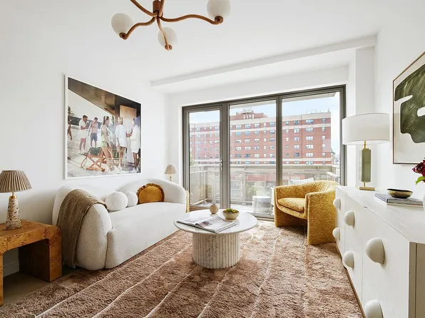 58-01 Queens Blvd #F8, Woodside, NY 11377