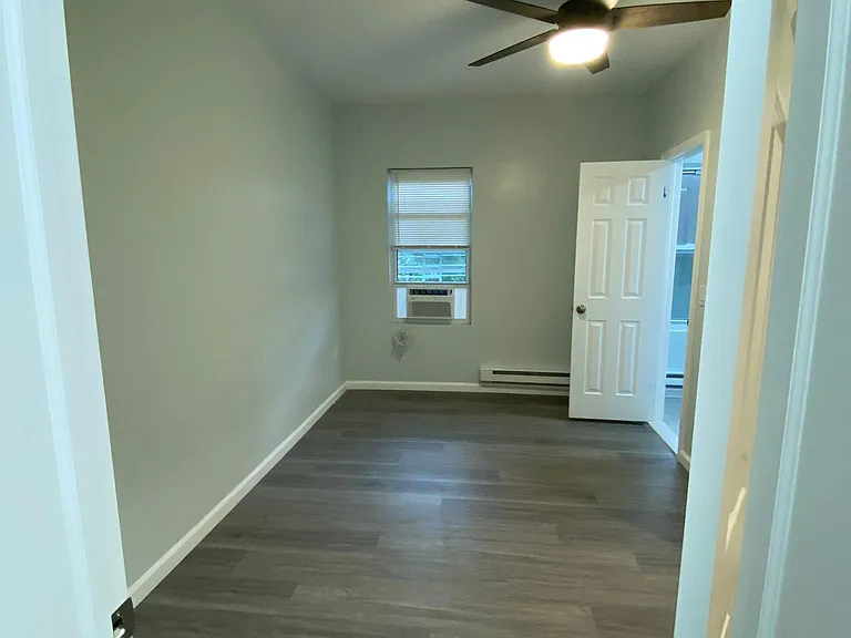 502 S 41st St #1 — Photo 35