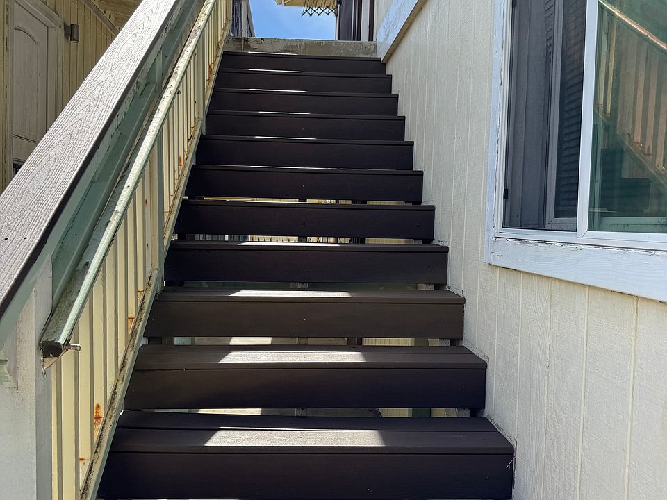 1st image of 2734 Kalihi St