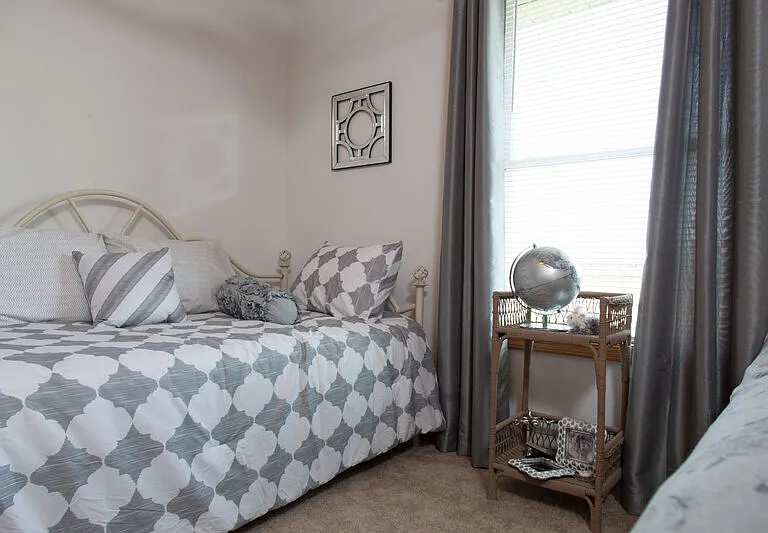 565 Lulu Ln — Photo 5