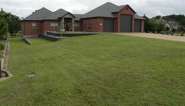 1st image of 221 Tonkawa Trl