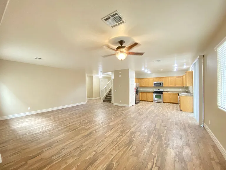 9675 Marcelline Ave — Photo 3