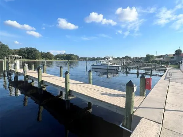 2424 W Tampa Bay Blvd APT L203, Tampa, FL 33607