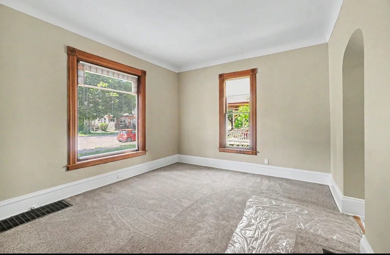 Studio, $1,050 — Photo 2