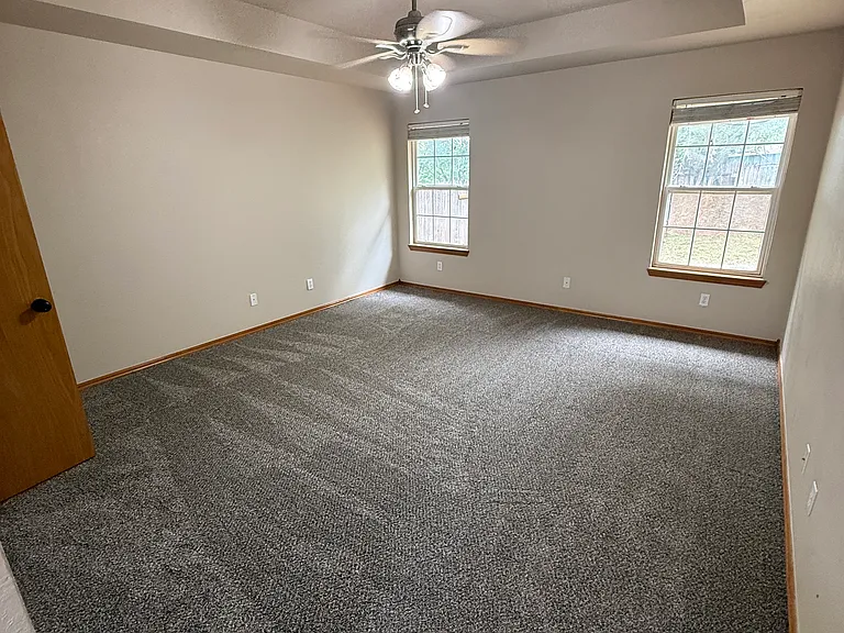 3005 Kaeylee Ln — Photo 3