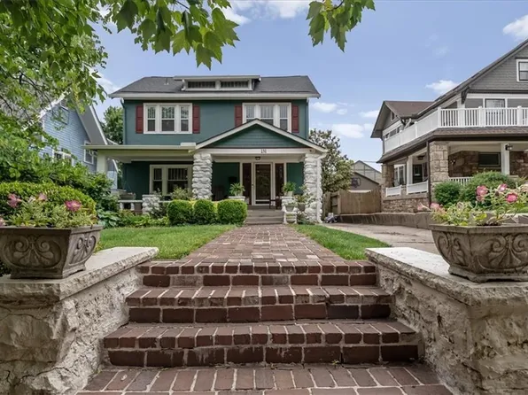 131 W 61st Ter, Kansas City, MO 64113