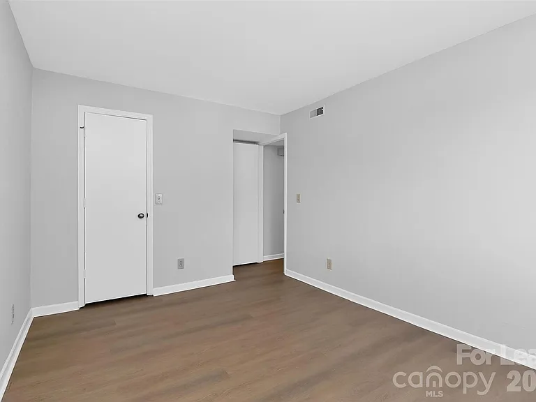 11029 Harrowfield Rd — Photo 26