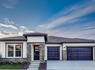 11141 N Via Rimini Dr, Fresno, CA 93730