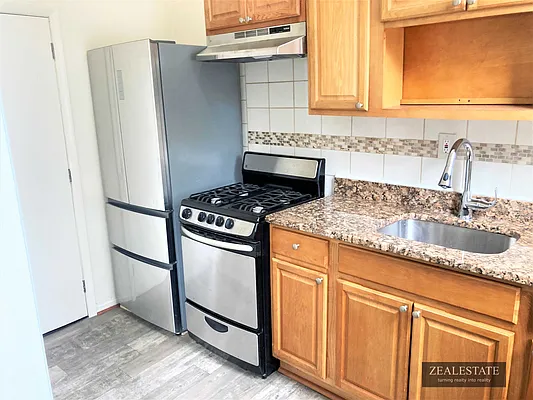 Rented by ZealEstate Group Inc | media 7